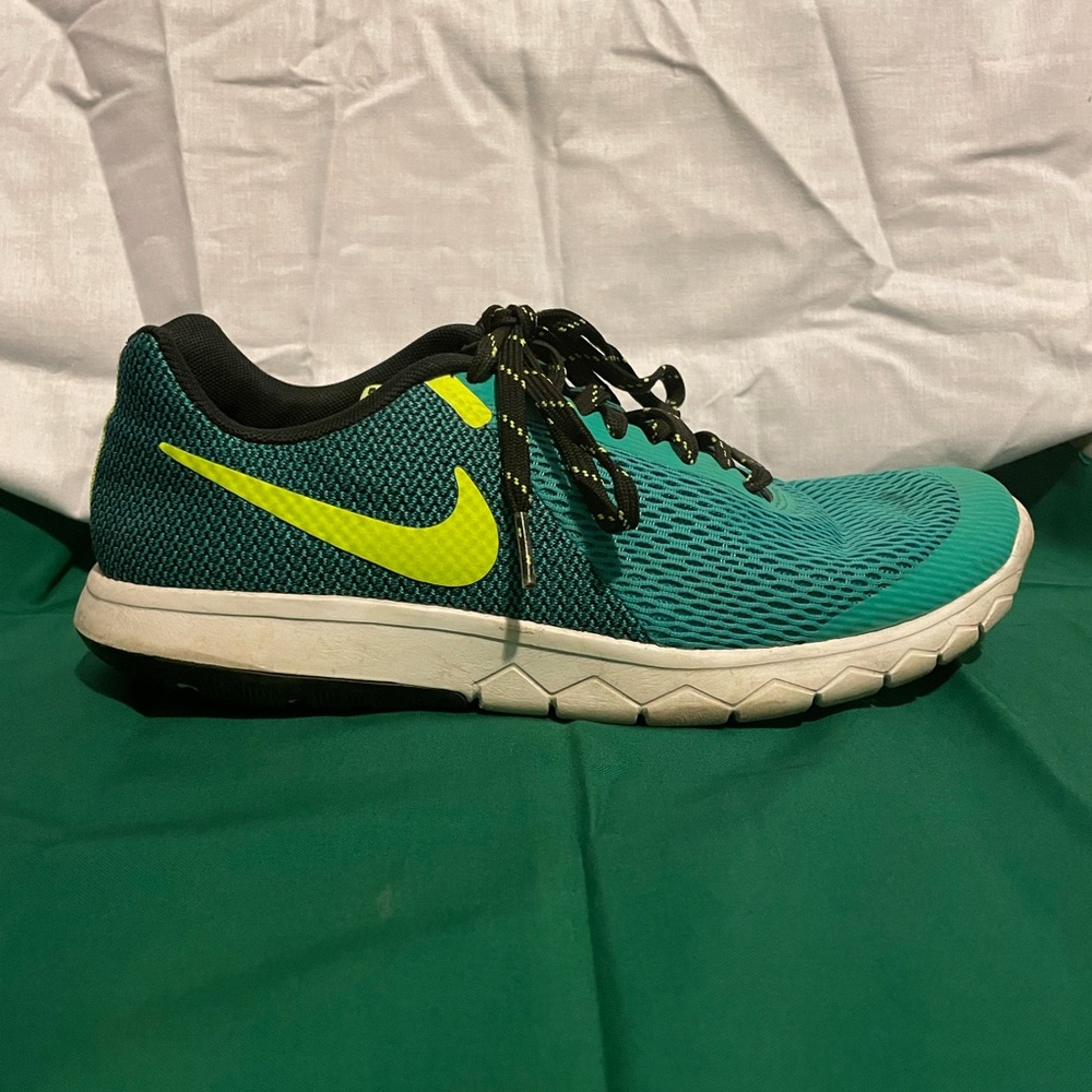 Nike - Flex Experience RN5 Nike Running Sneakers - Teal US Women’s 8 - USED